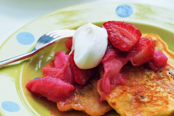 pancakes with strawberries and rhubarb