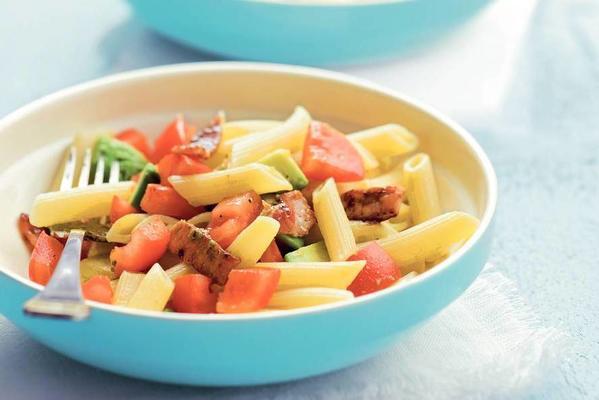 pasta tomato salad