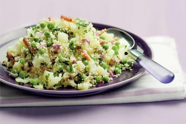 couscous with cauliflower, garden peas and bacon