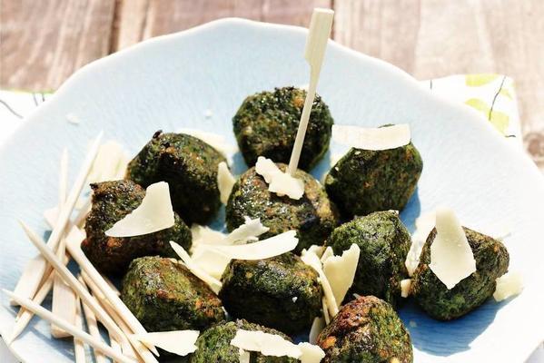 spinach balls with parmesan
