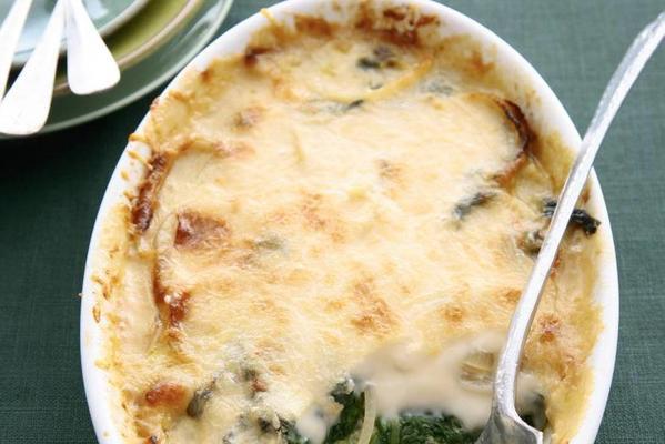 spinach with bechamel sauce