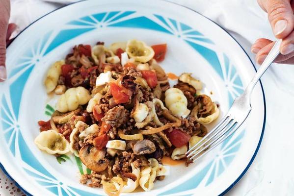 pasta with minced meat and vegetables