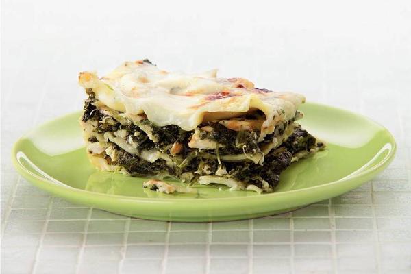 lasagne with spinach and smoked chicken