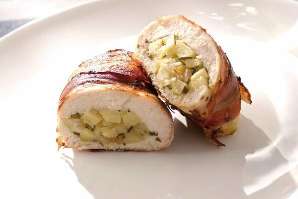 chicken fillet with apple and tarragon