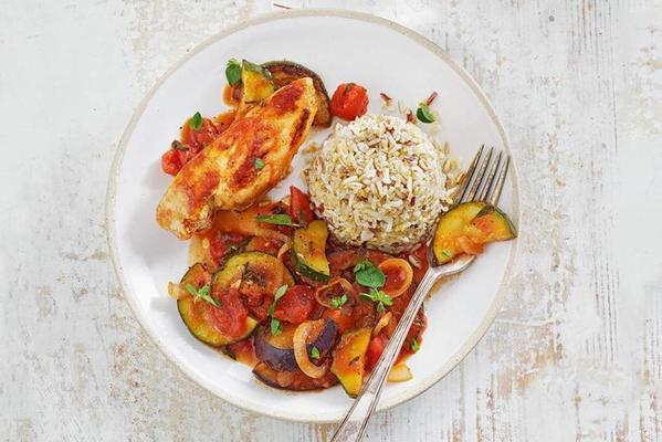 Mediterranean ratatouille with tender chicken and rice