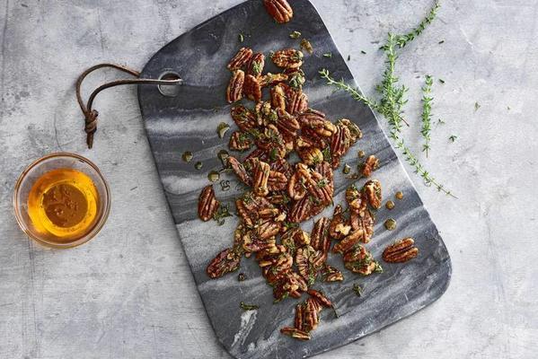 caramelised pecans with honey