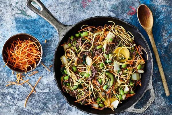 teriyaki noodles with minced meat and soya beans