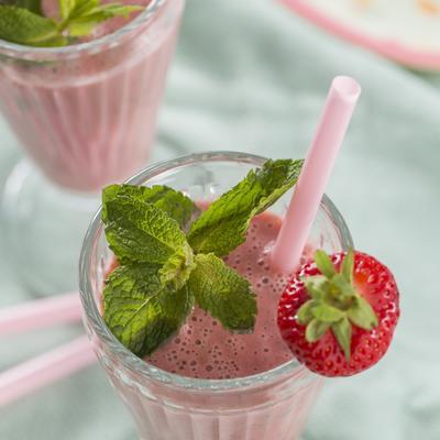 buttermilk mint shake with strawberries