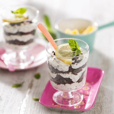 mint pudding with chocolate