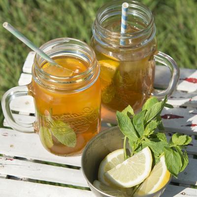 rooibos iced tea with ginger and lemon