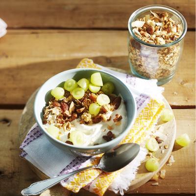 granola with cottage cheese and white grapes