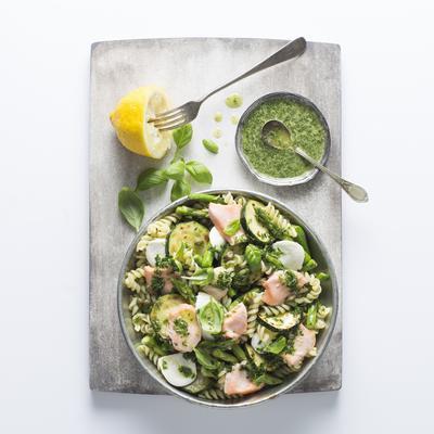 pasta salad with green asparagus, zucchini and salmon