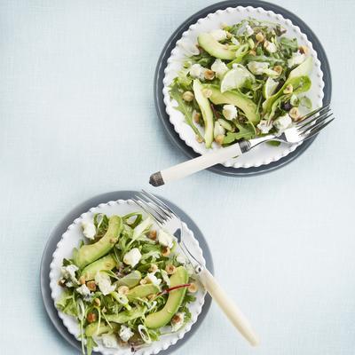 avocado salad with hazelnuts and lime dressing