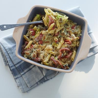 penne with leeks, peppers and blue cheese