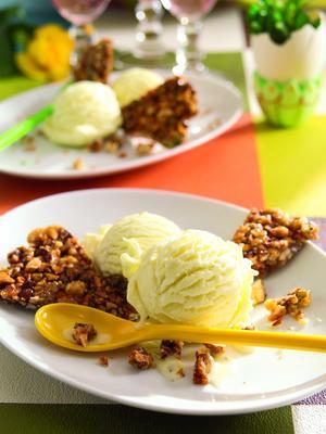 ice cream with caramelised nuts