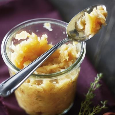 mashed potatoes with thyme and cinnamon