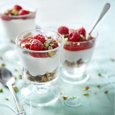 ricotta with pistachio nuts and raspberries