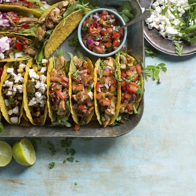 tacos with chicken and mexican salsa