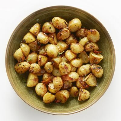 roasted potatoes with thyme and mandarin