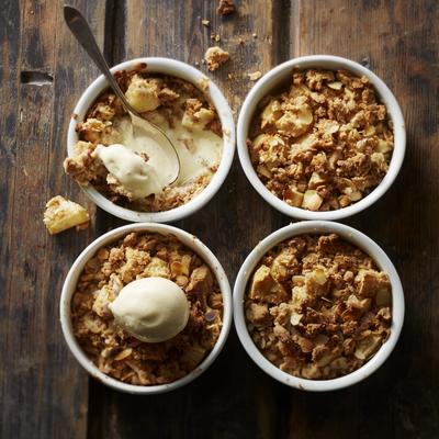 spicy apple speculaascrumble