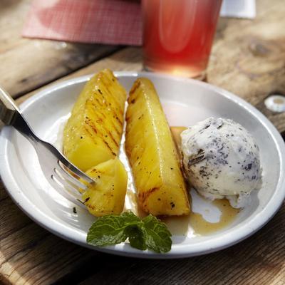 grilled pineapple with chocolate chunk ice cream