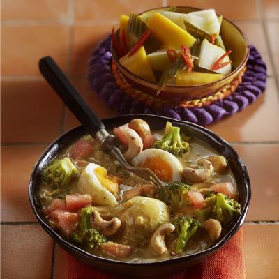 egg curry with broccoli and nuts