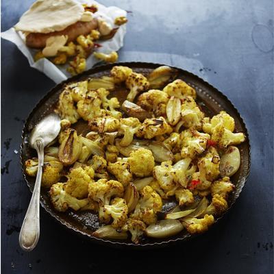 roasted cauliflower with curry, shallot and red pepper
