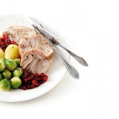 chicken roulade with cranberry-tiger sauce