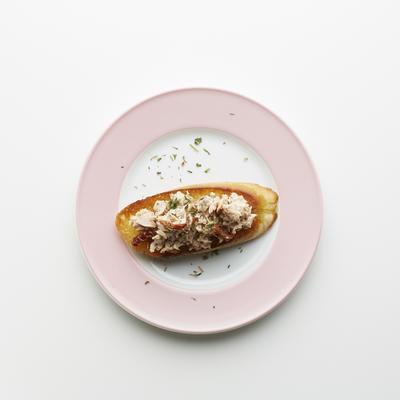 baguette with tuna and tomato