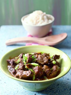 smother of beef with indian spices and coconut milk