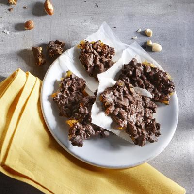 rocky road clusters with peanuts and apricots