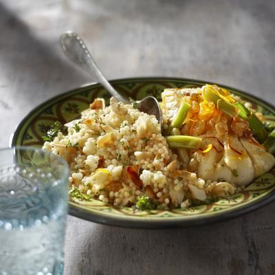couscous with almond, cod and spring onion