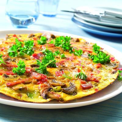 paprika omelette with ham and mushrooms