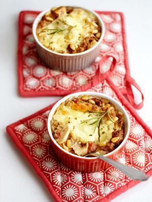 lasagne with ragout of minced meat and mushrooms
