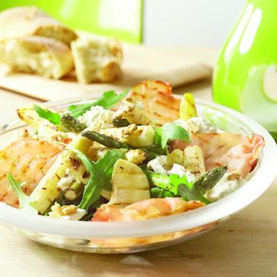 asparagus salad with apple and goat cheese