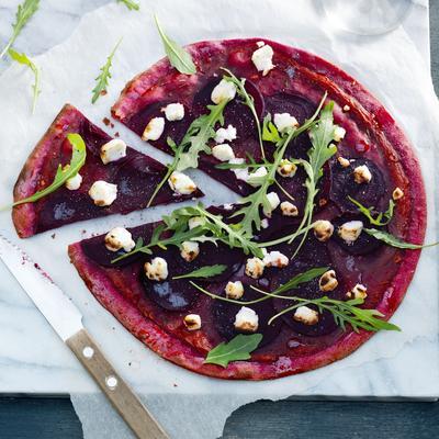 beet pizza with goat cheese and arugula