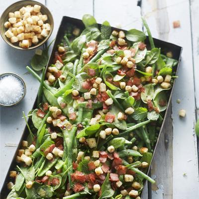 bean salad with herbs and ham