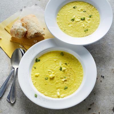 cauliflower soup with spices and ginger