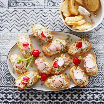 mackerel crostini with sweet and sour radishes