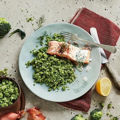 broccoli rice with salmon and creamy lemon sauce