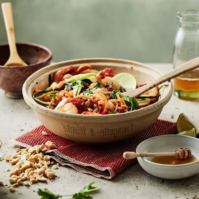 pad thai of zucchini and carrot