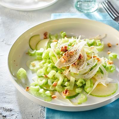 celery salad with fennel and apple