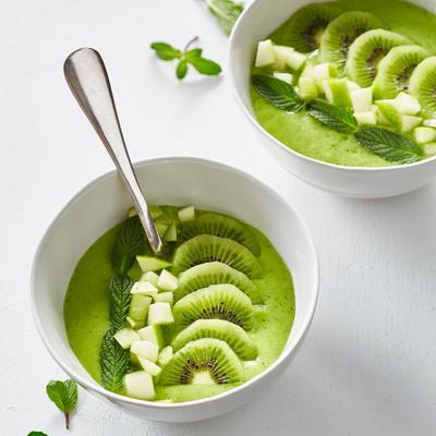 green breakfast smoothie bowl