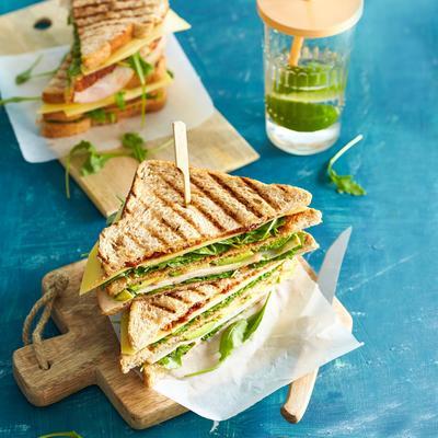club sandwich with smoked chicken and avocado