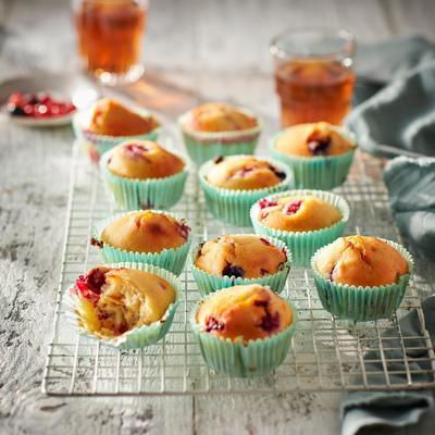 semolina muffins with forest fruits