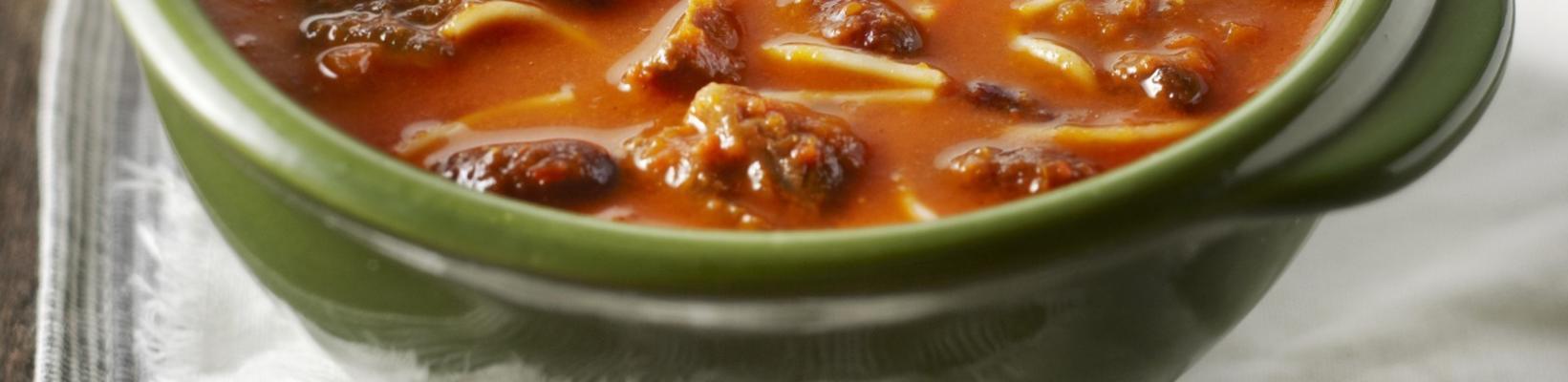 paprika soup with beef, kidney beans and tomato