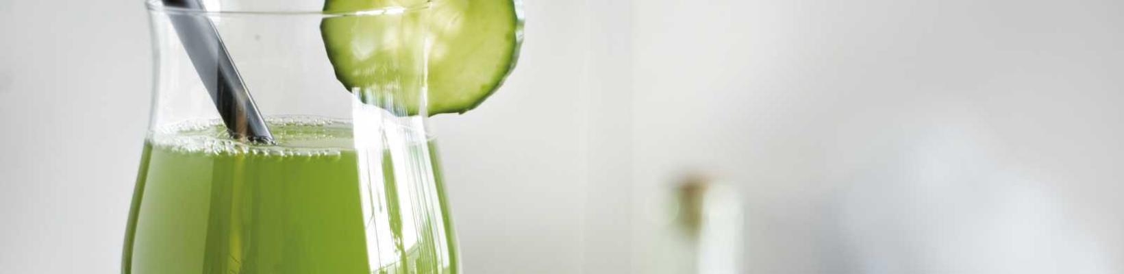 refreshing cucumber-lemon drink