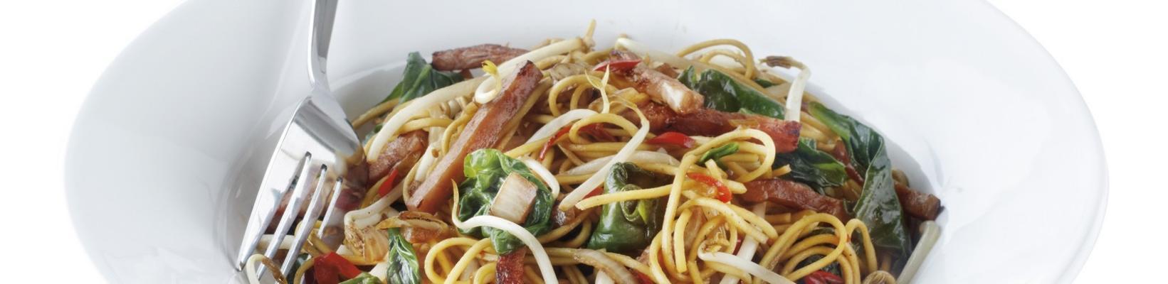 spicy fried noodles with ham and spinach