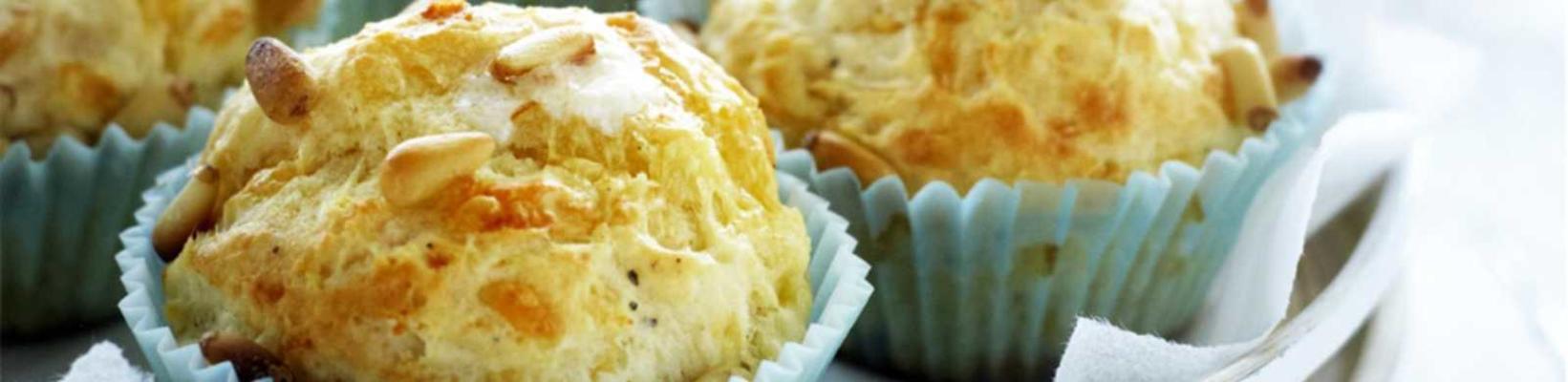 muffins with old cheese and pine nuts