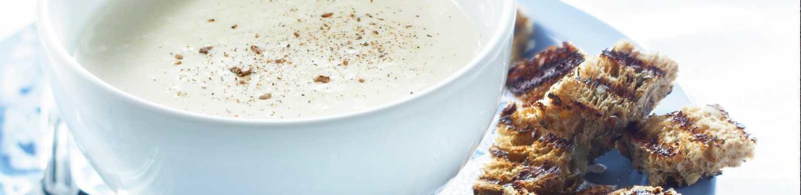 Dutch cheese soup with nut bread croutons